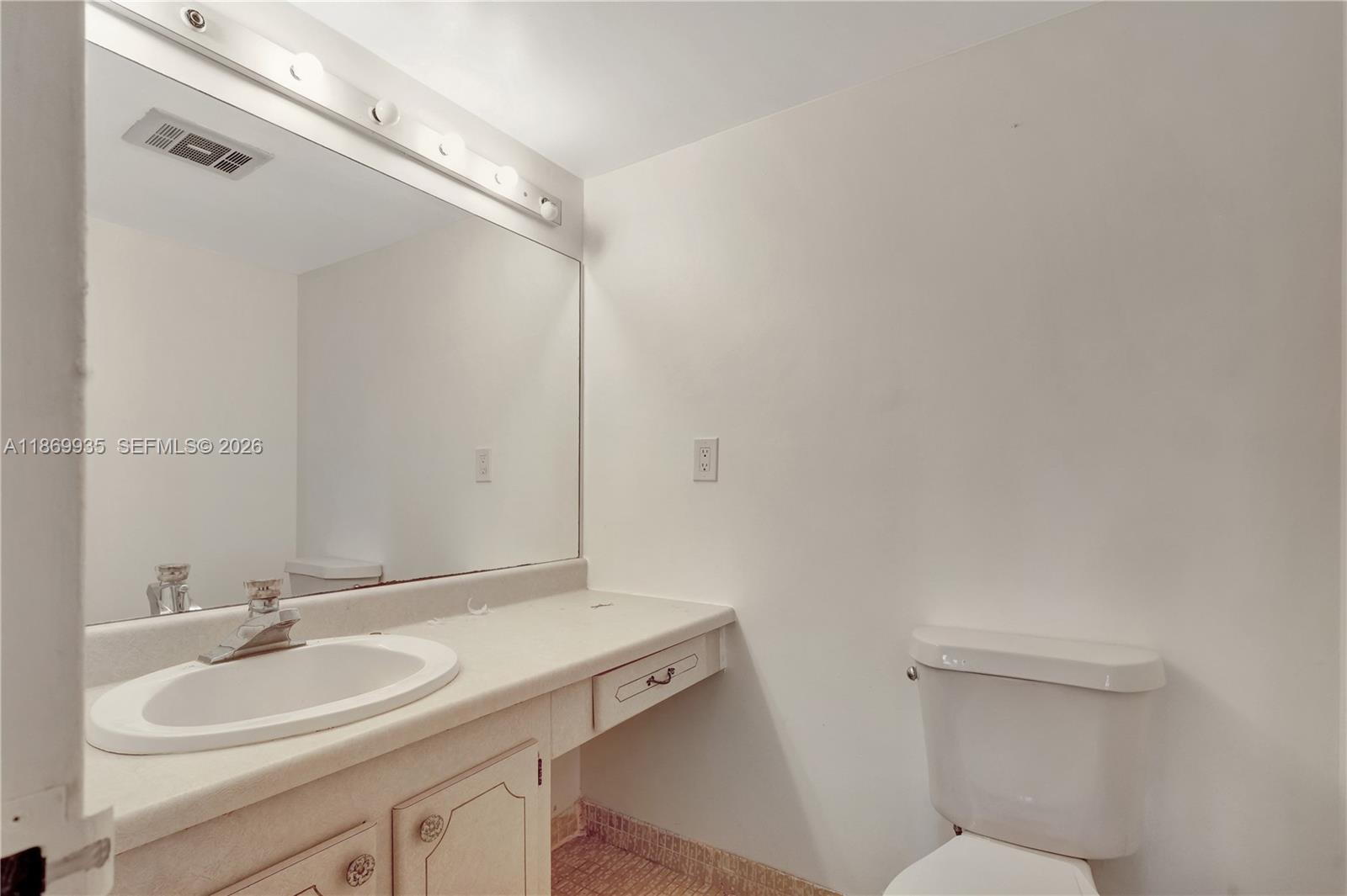 BONAVIDA CONDO - Residential