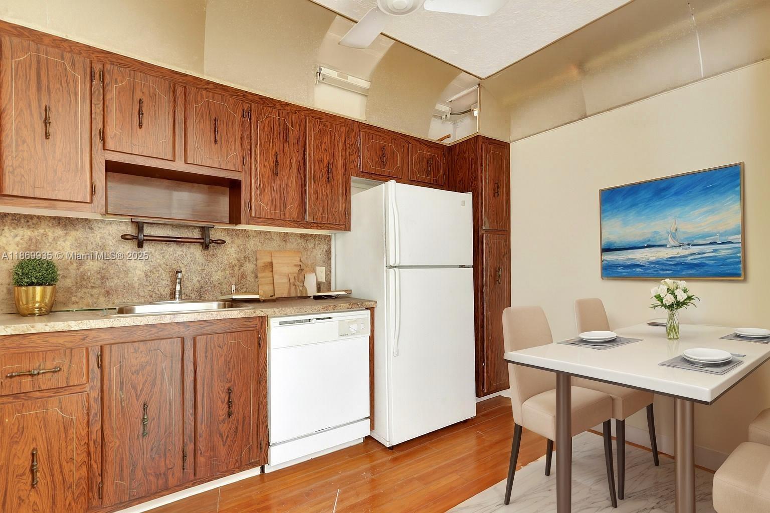 BONAVIDA CONDO - Residential