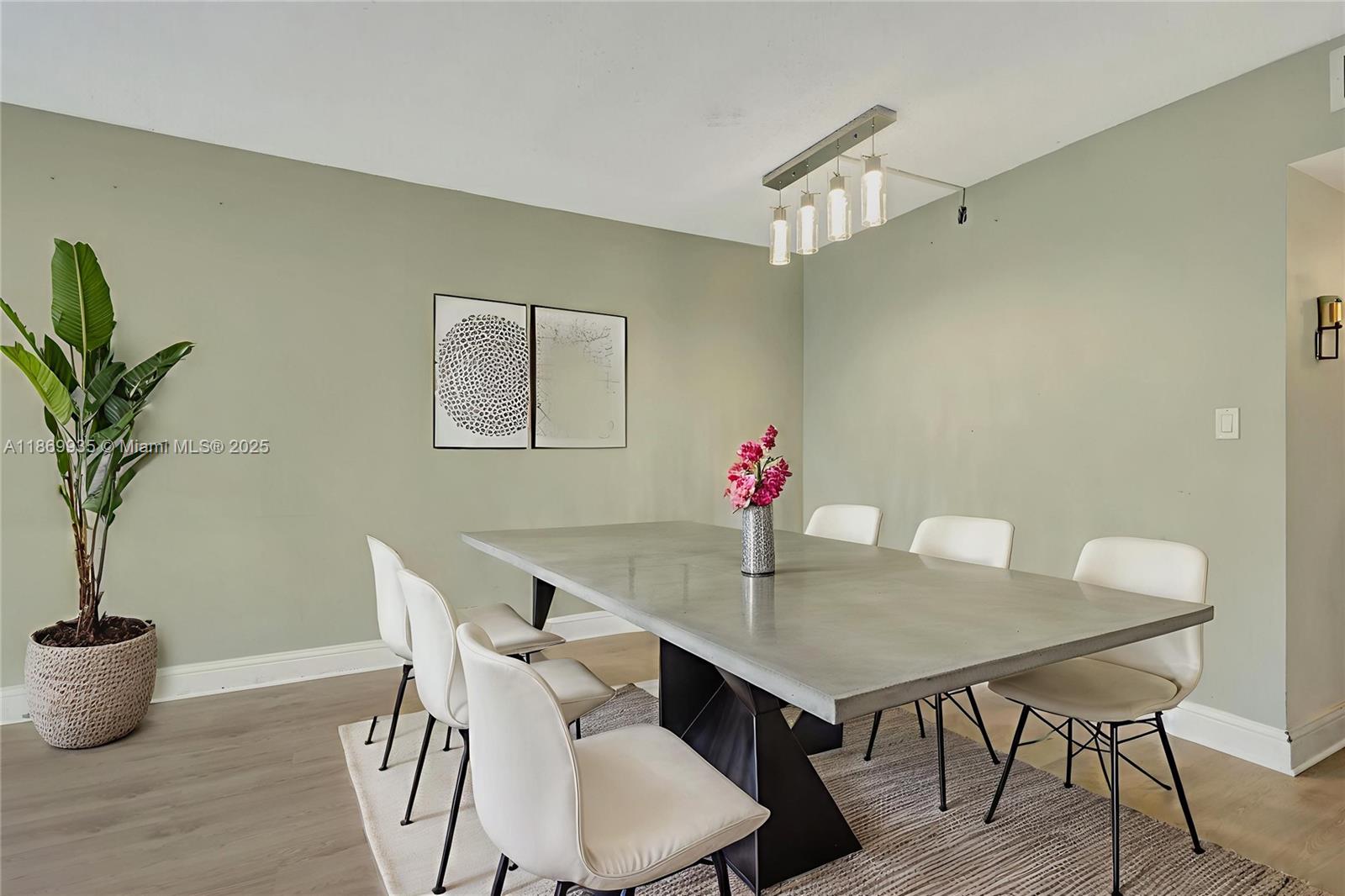 BONAVIDA CONDO - Residential