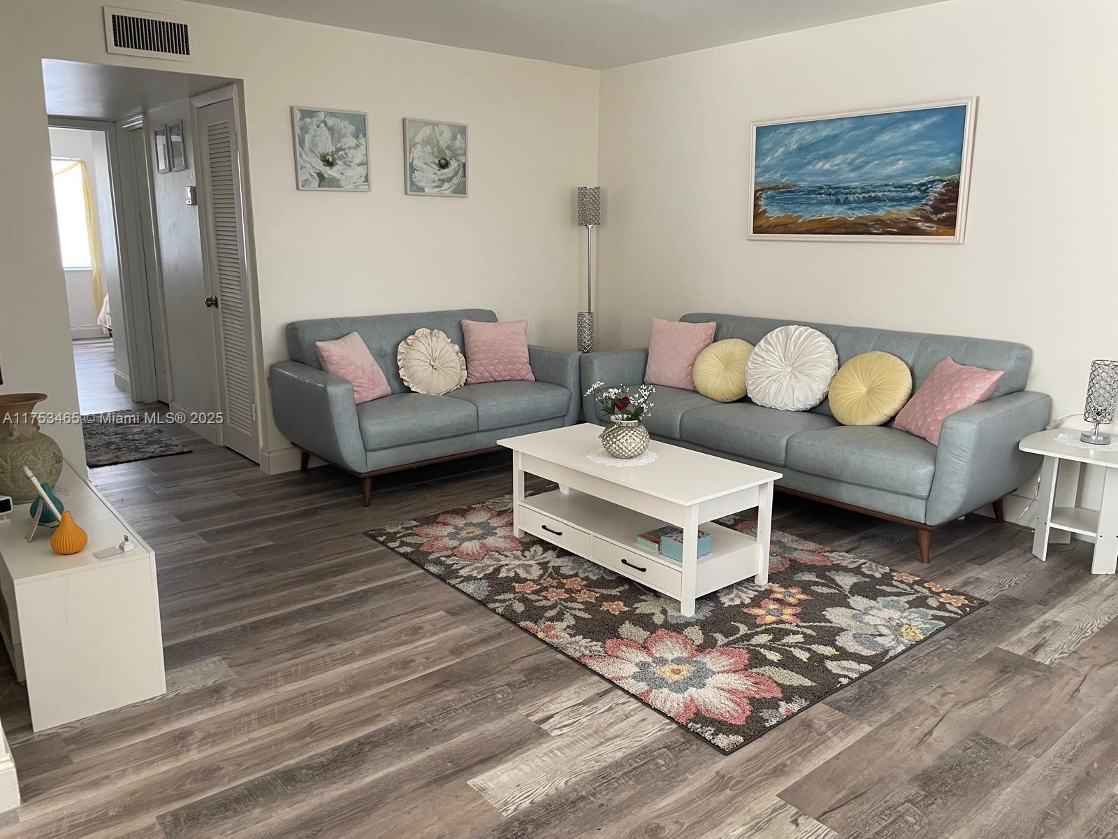 KINGS POINT PIEDMONT COND - Residential Lease