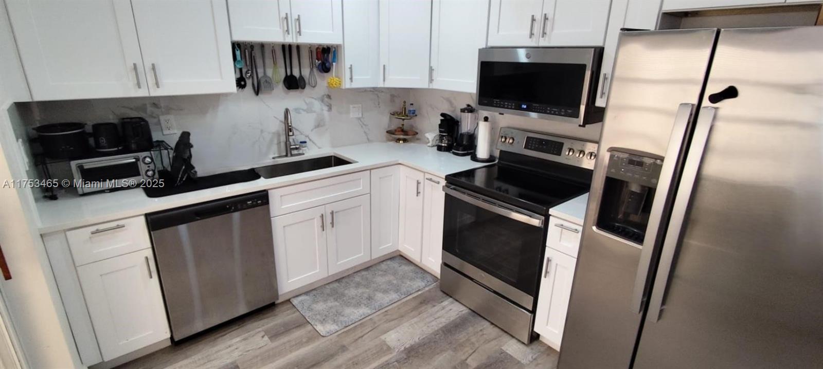 KINGS POINT PIEDMONT COND - Residential Lease