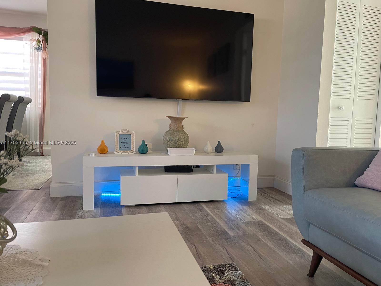 KINGS POINT PIEDMONT COND - Residential Lease