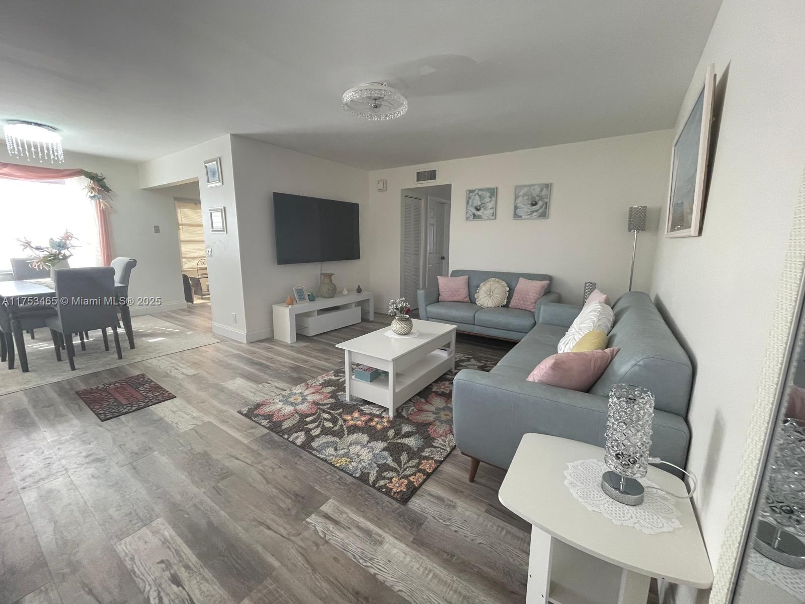 KINGS POINT PIEDMONT COND - Residential Lease