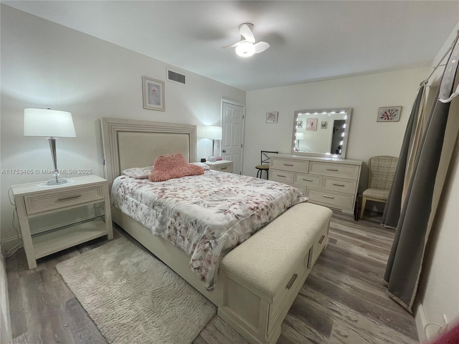 KINGS POINT PIEDMONT COND - Residential Lease