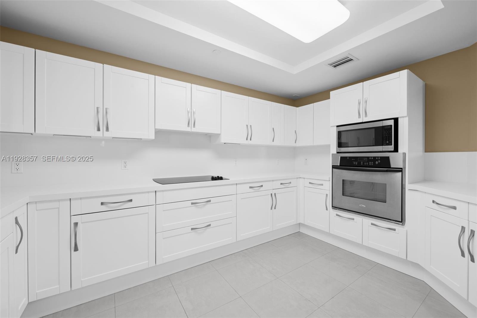 TERRACES OF THE ISLE COND - Residential