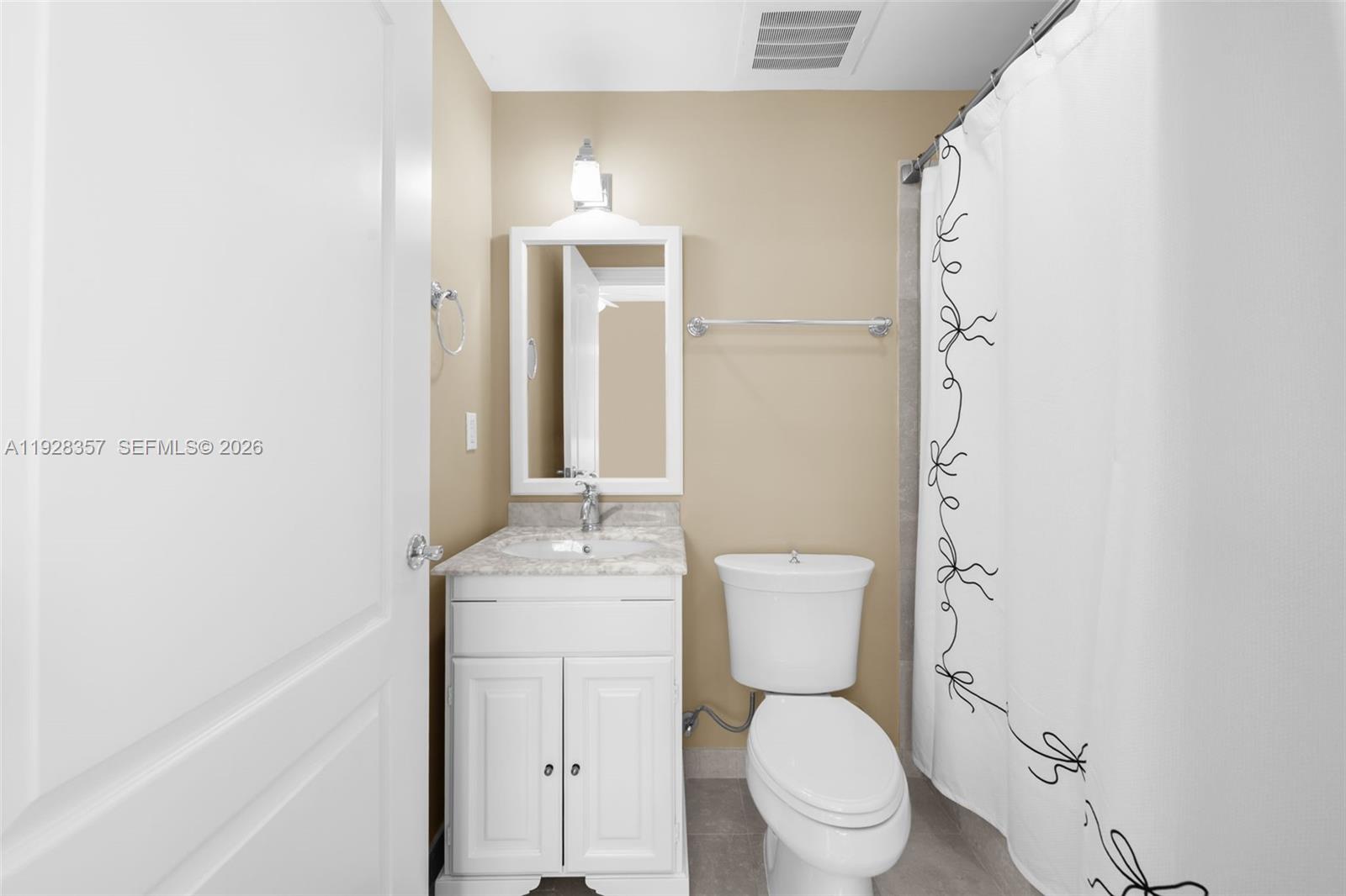 TERRACES OF THE ISLE COND - Residential