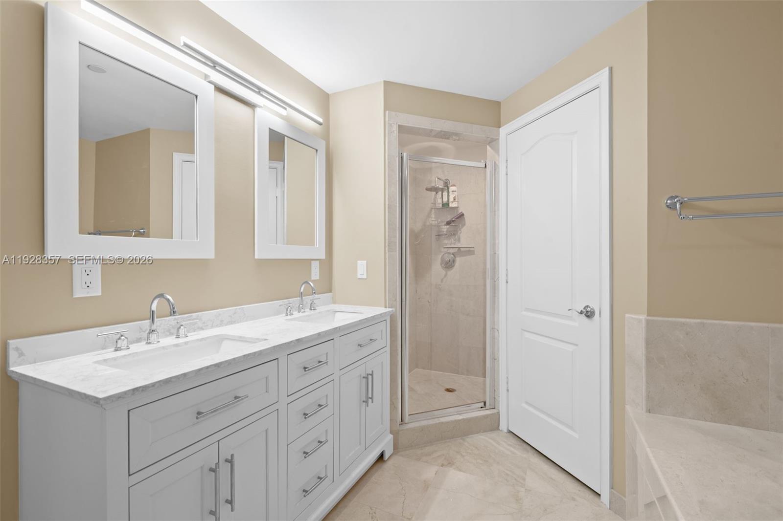 TERRACES OF THE ISLE COND - Residential