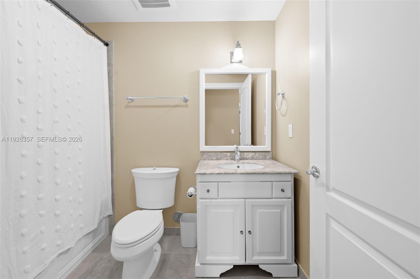 TERRACES OF THE ISLE COND - Residential