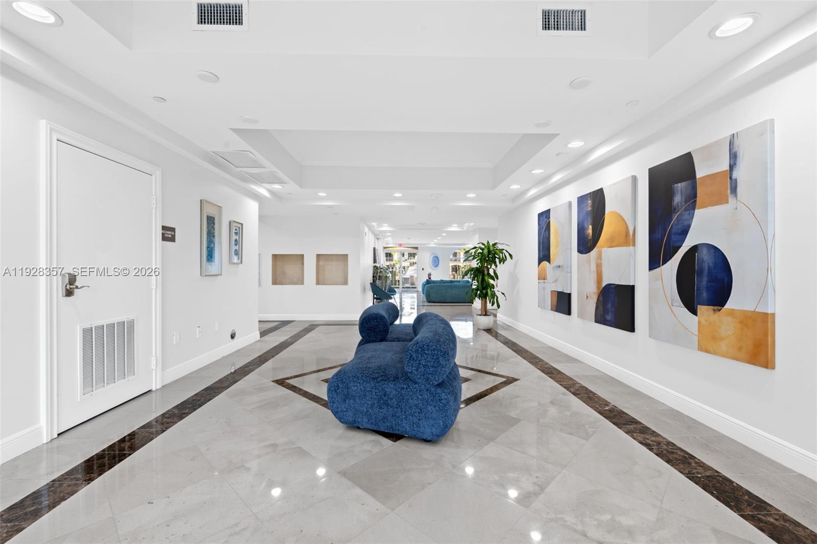 TERRACES OF THE ISLE COND - Residential