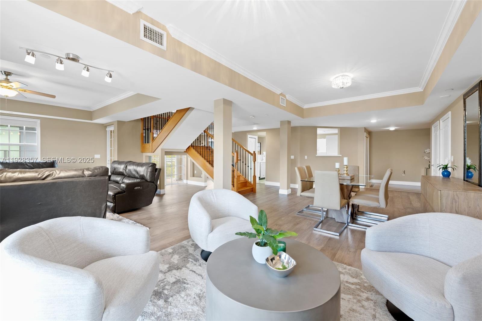 TERRACES OF THE ISLE COND - Residential