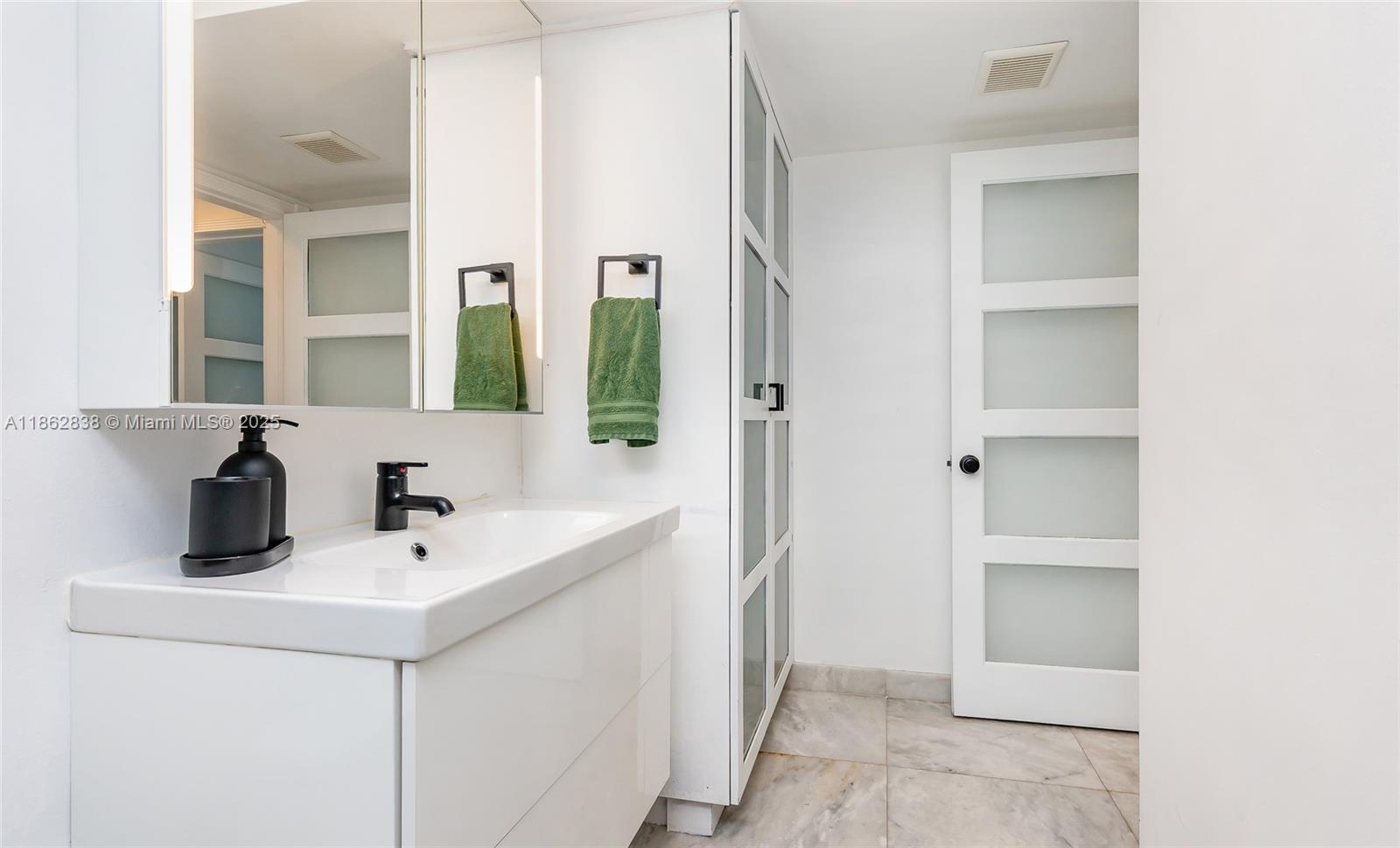 INDIES CONDO - Residential Lease