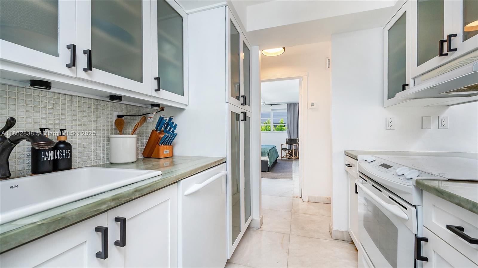 INDIES CONDO - Residential Lease