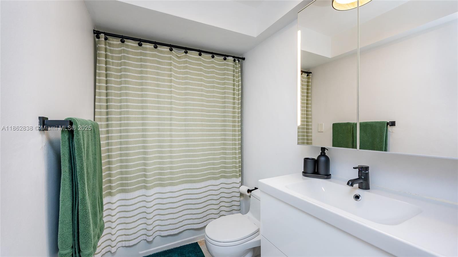 INDIES CONDO - Residential Lease