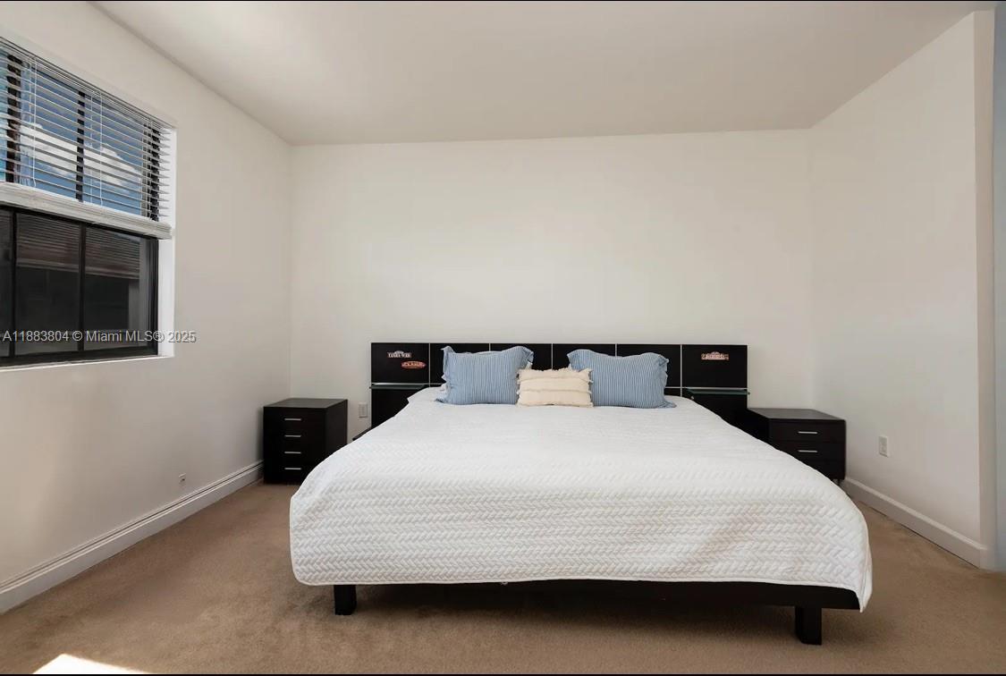 OAK HAMMOCK TOWNHOMES SUB - Residential