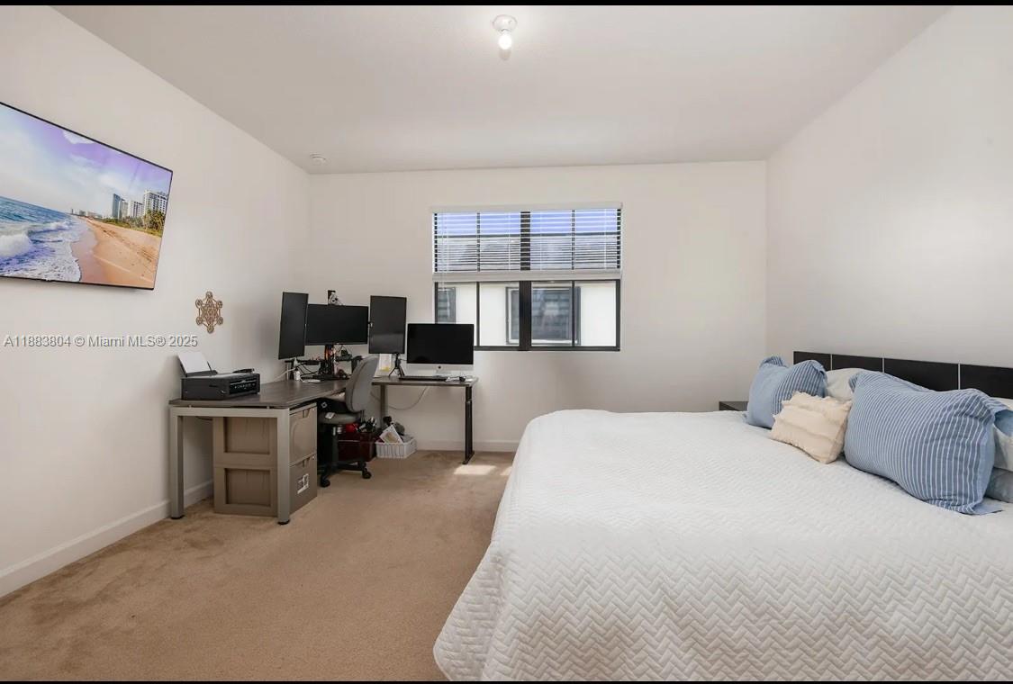 OAK HAMMOCK TOWNHOMES SUB - Residential