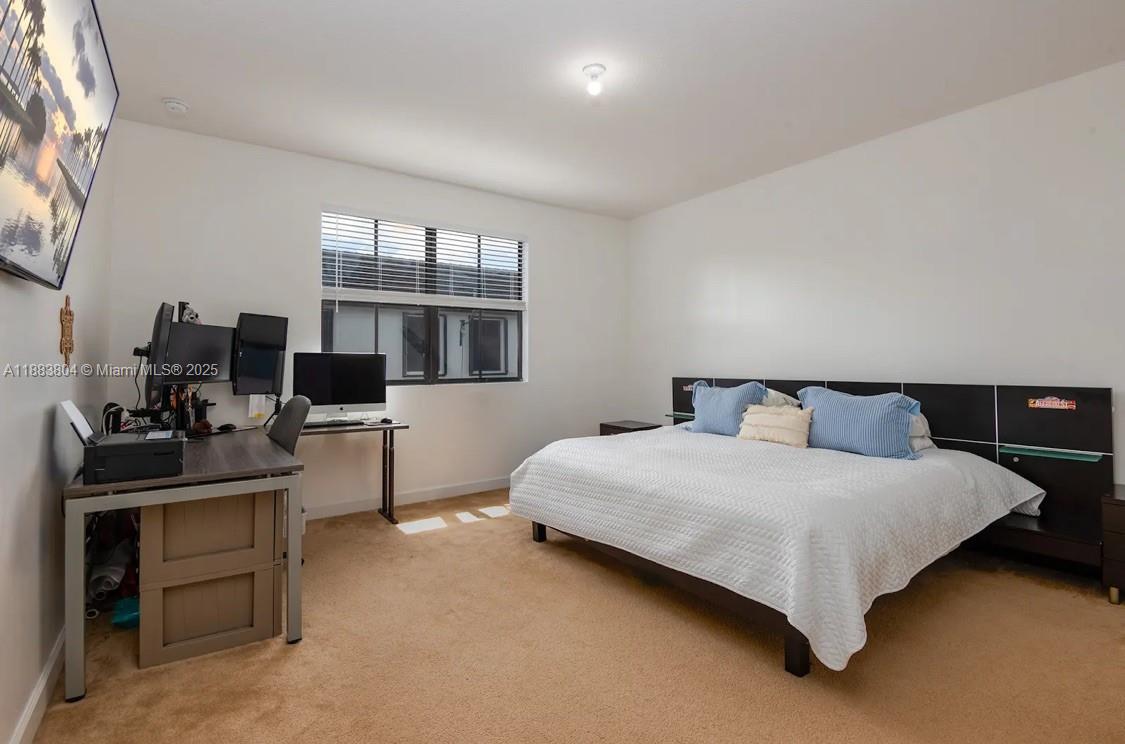 OAK HAMMOCK TOWNHOMES SUB - Residential