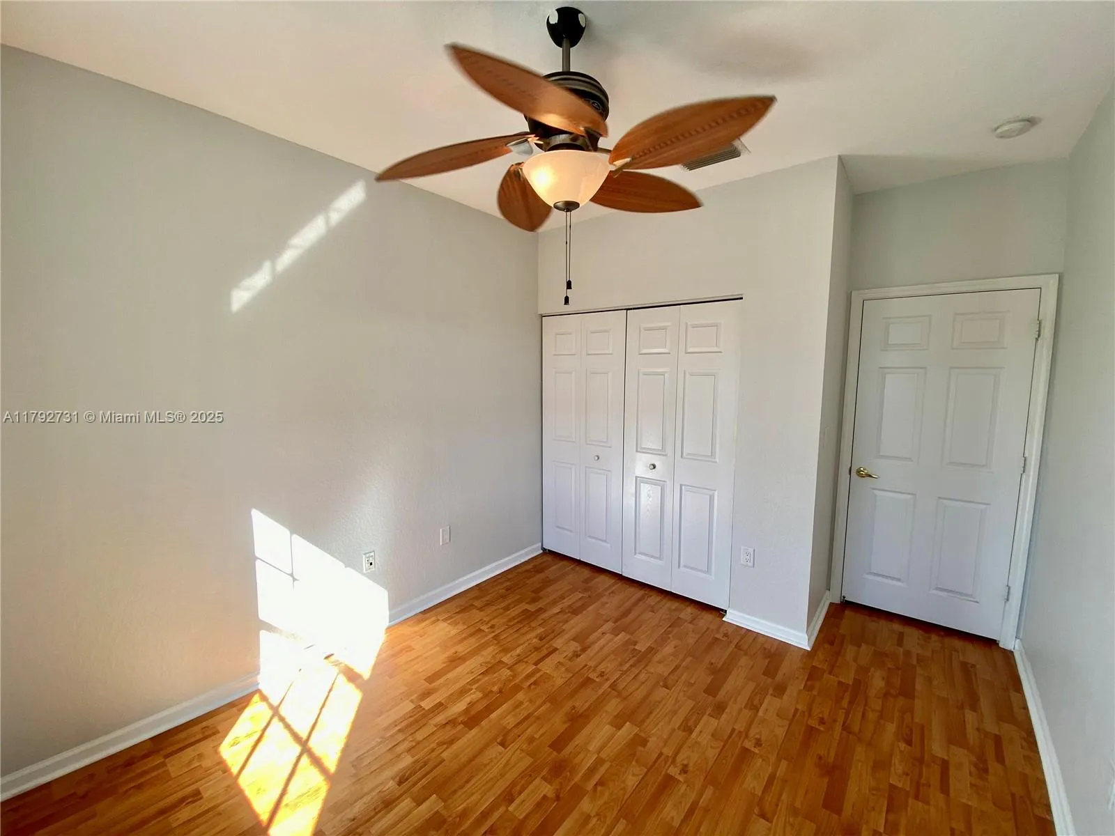 Pembroke Pines, Florida 33028, United States, 3 Bedrooms Bedrooms, ,3 BathroomsBathrooms,Residential,Pending,122454