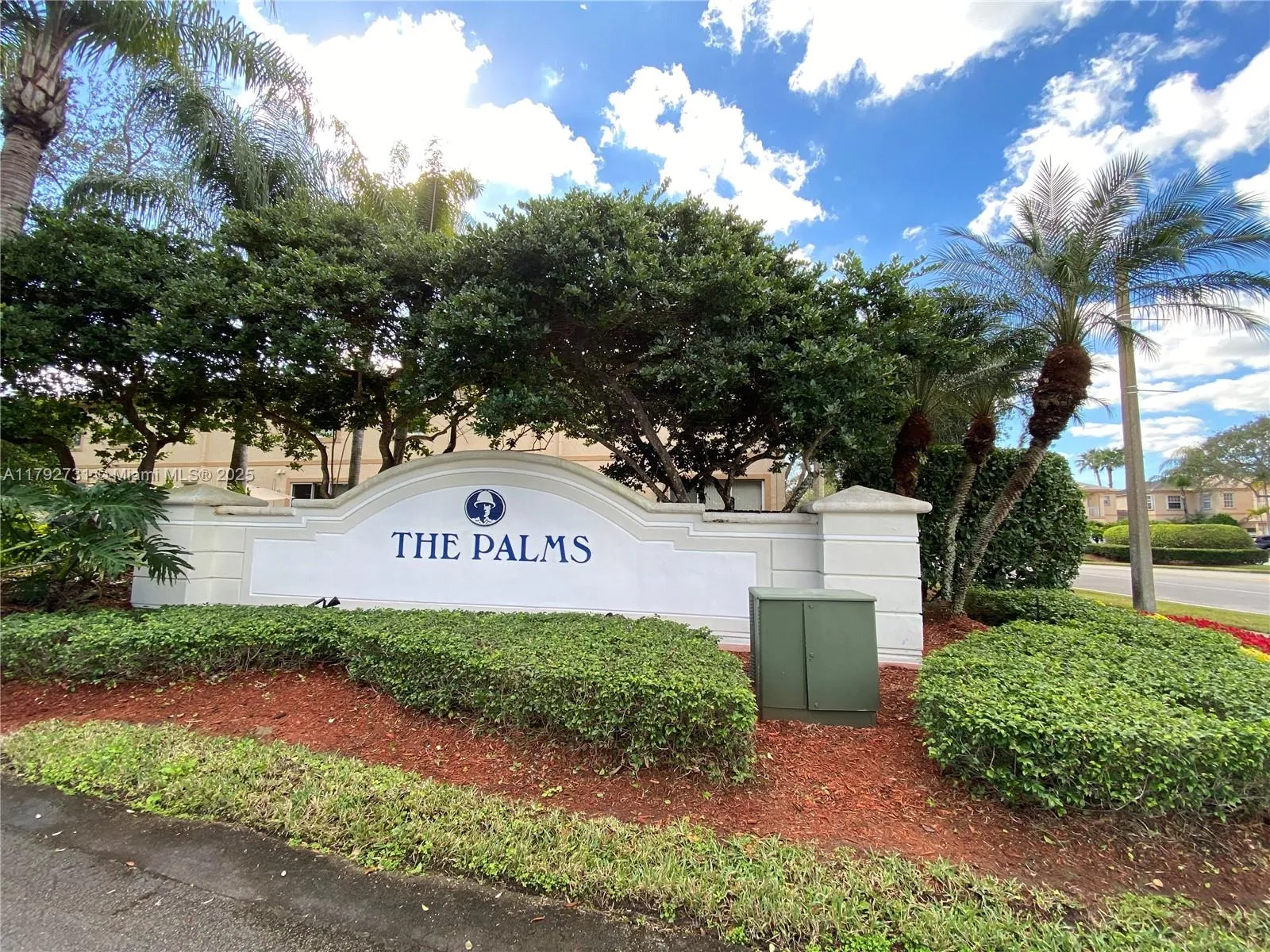 Pembroke Pines, Florida 33028, United States, 3 Bedrooms Bedrooms, ,3 BathroomsBathrooms,Residential,Pending,122454