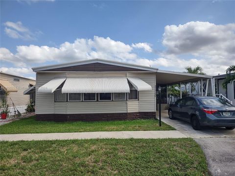 Mobile Home in Pembroke Pines FL 21720 3rd St St.jpg