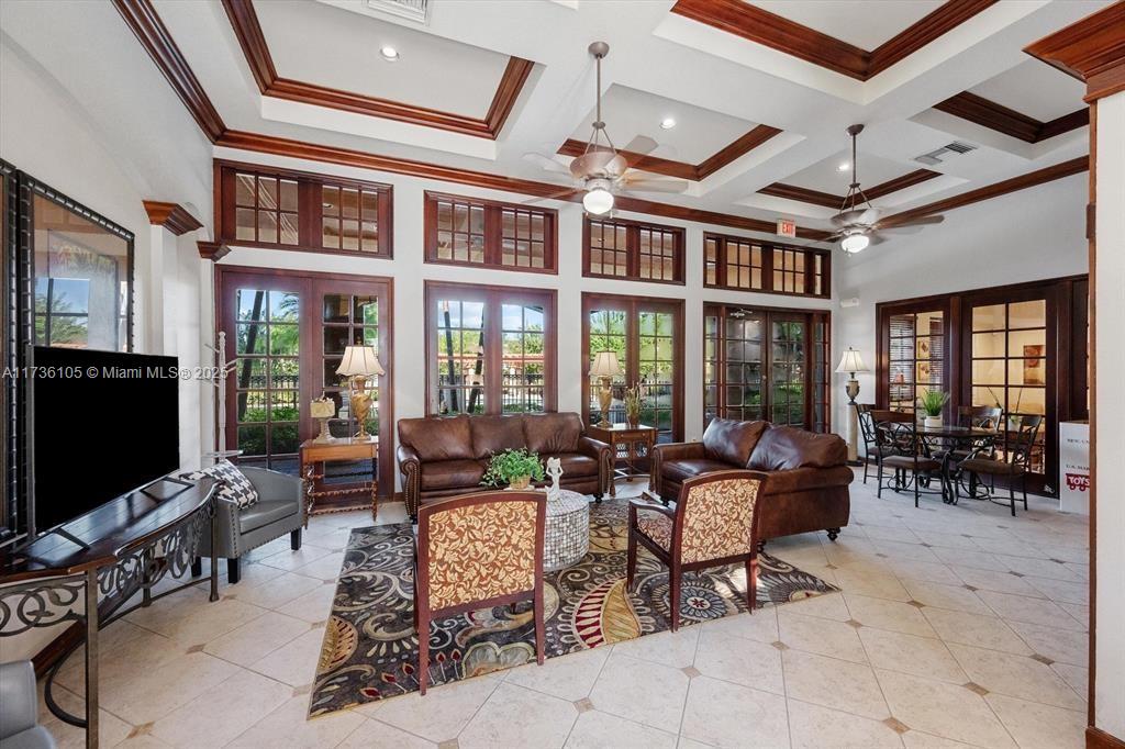 GRAND ISLES CONDO - Residential