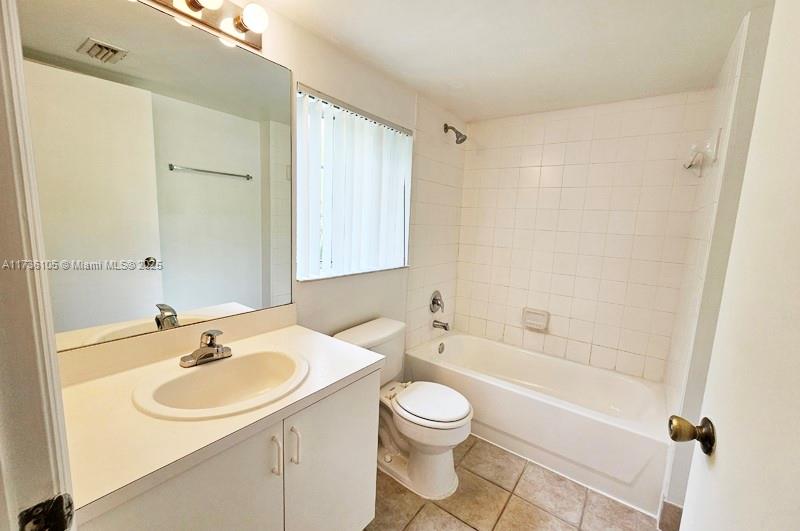 GRAND ISLES CONDO - Residential