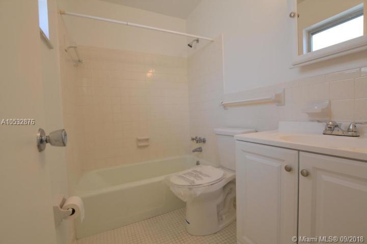 LAKE WORTH TOWN OF - Residential Lease