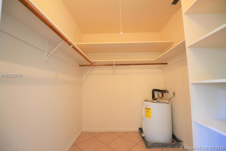 LAKE WORTH TOWN OF - Residential Lease
