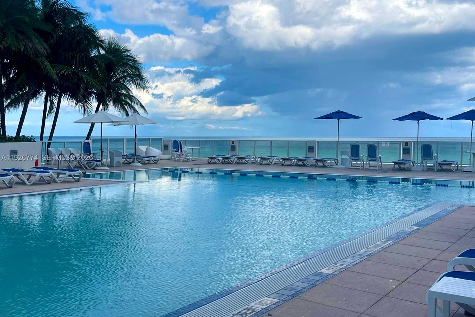 AQUARIUS CONDO - Residential