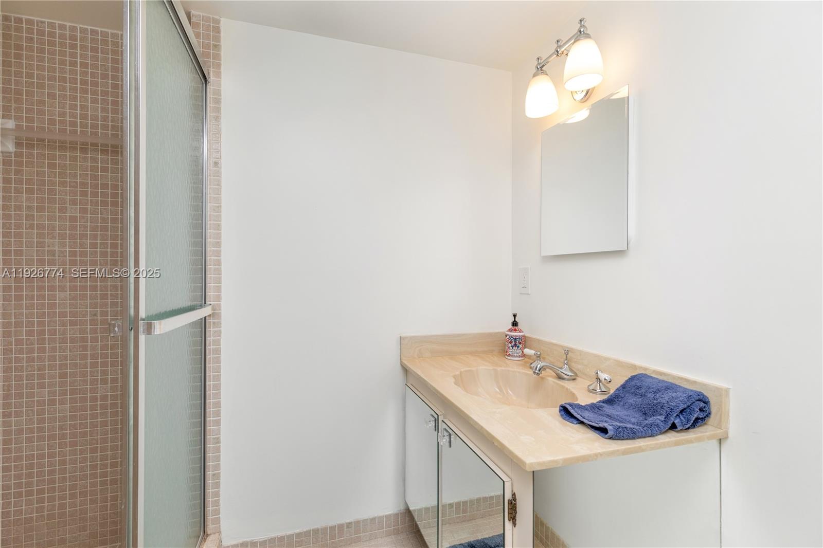 AQUARIUS CONDO - Residential