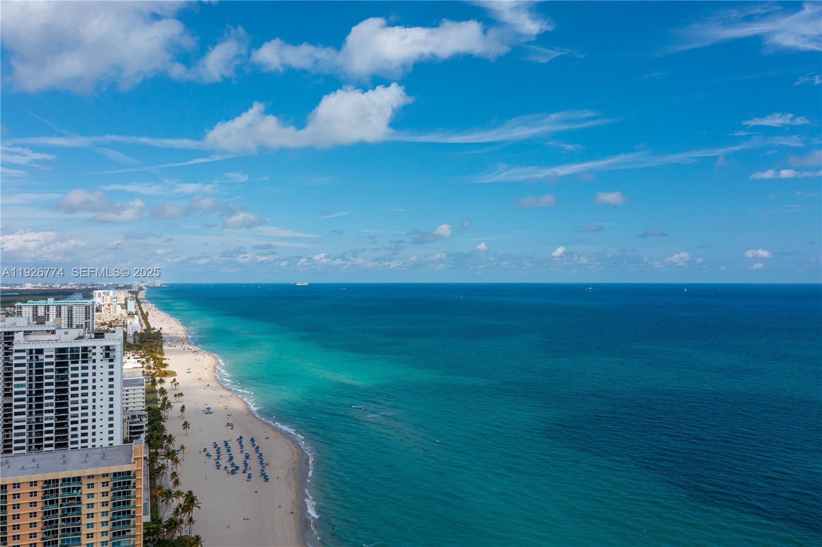 AQUARIUS CONDO - Residential