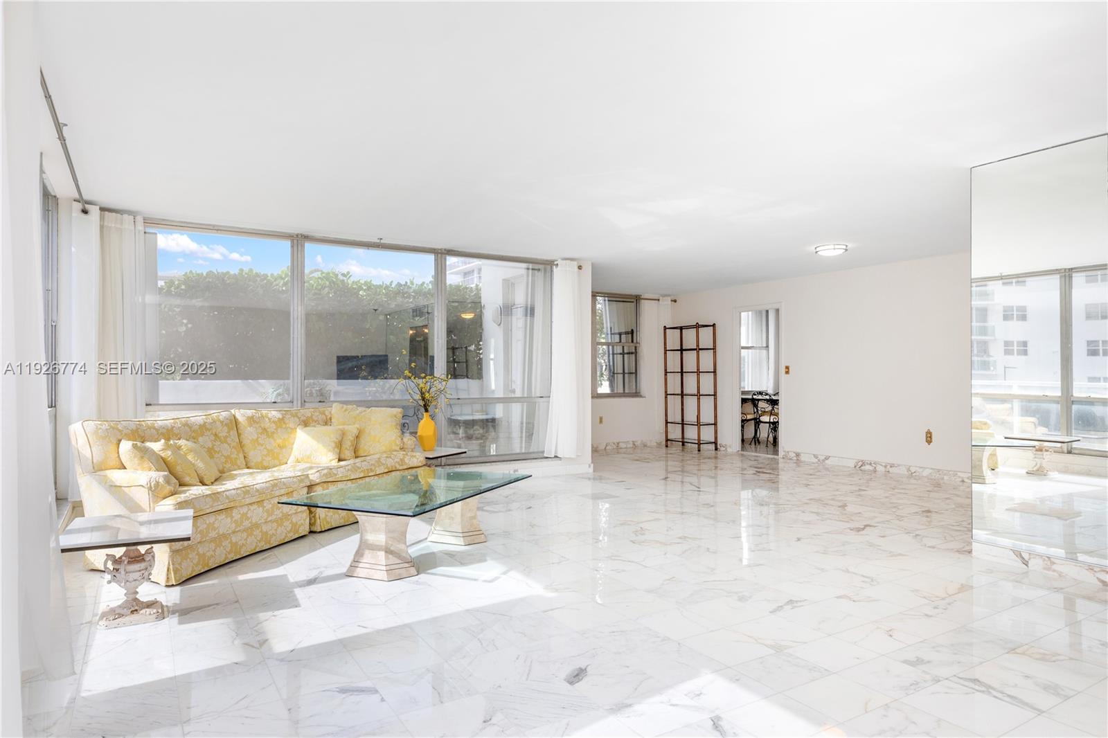 AQUARIUS CONDO - Residential