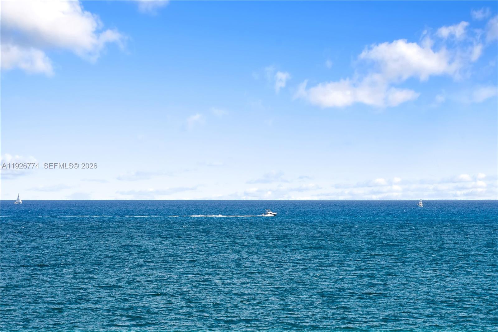 AQUARIUS CONDO - Residential