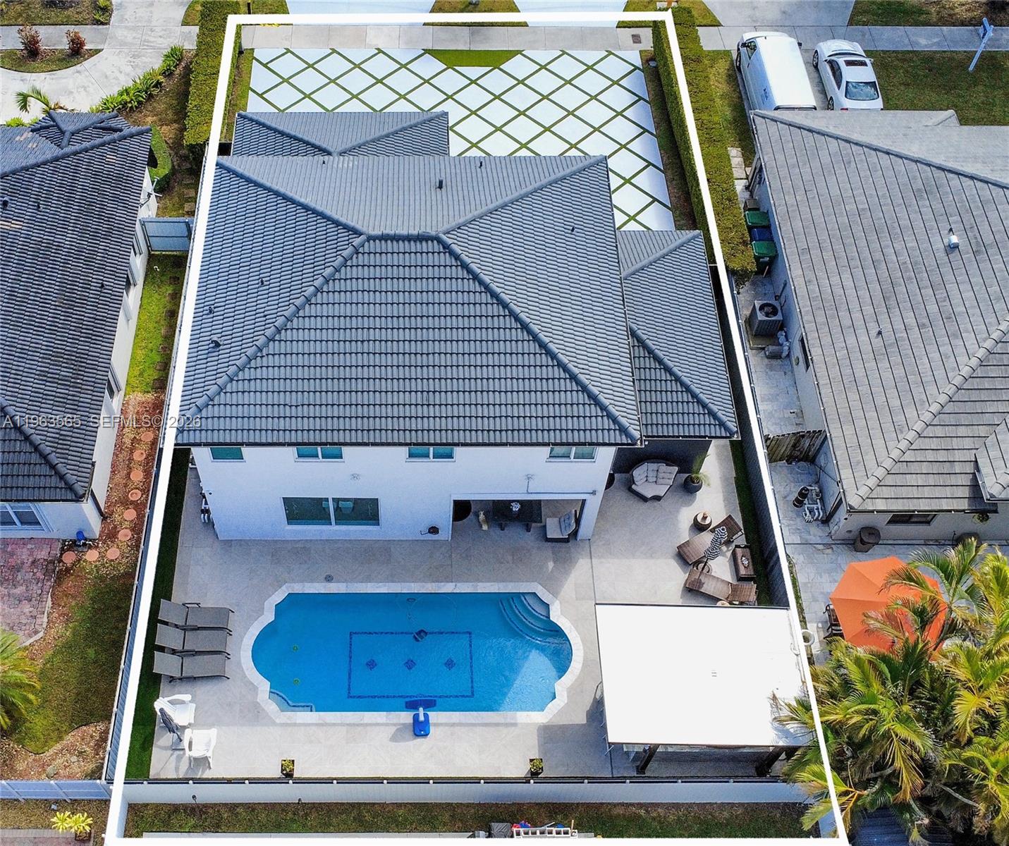 PARADISE REEF - Residential