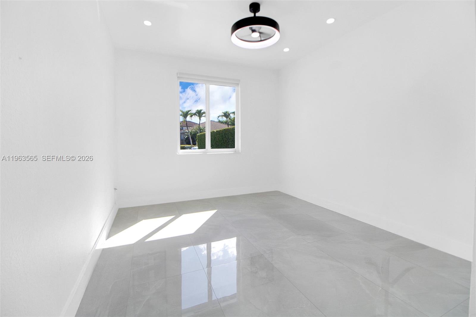 PARADISE REEF - Residential