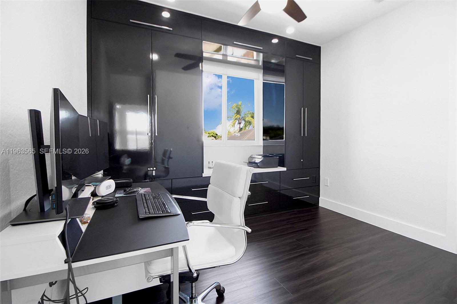 PARADISE REEF - Residential