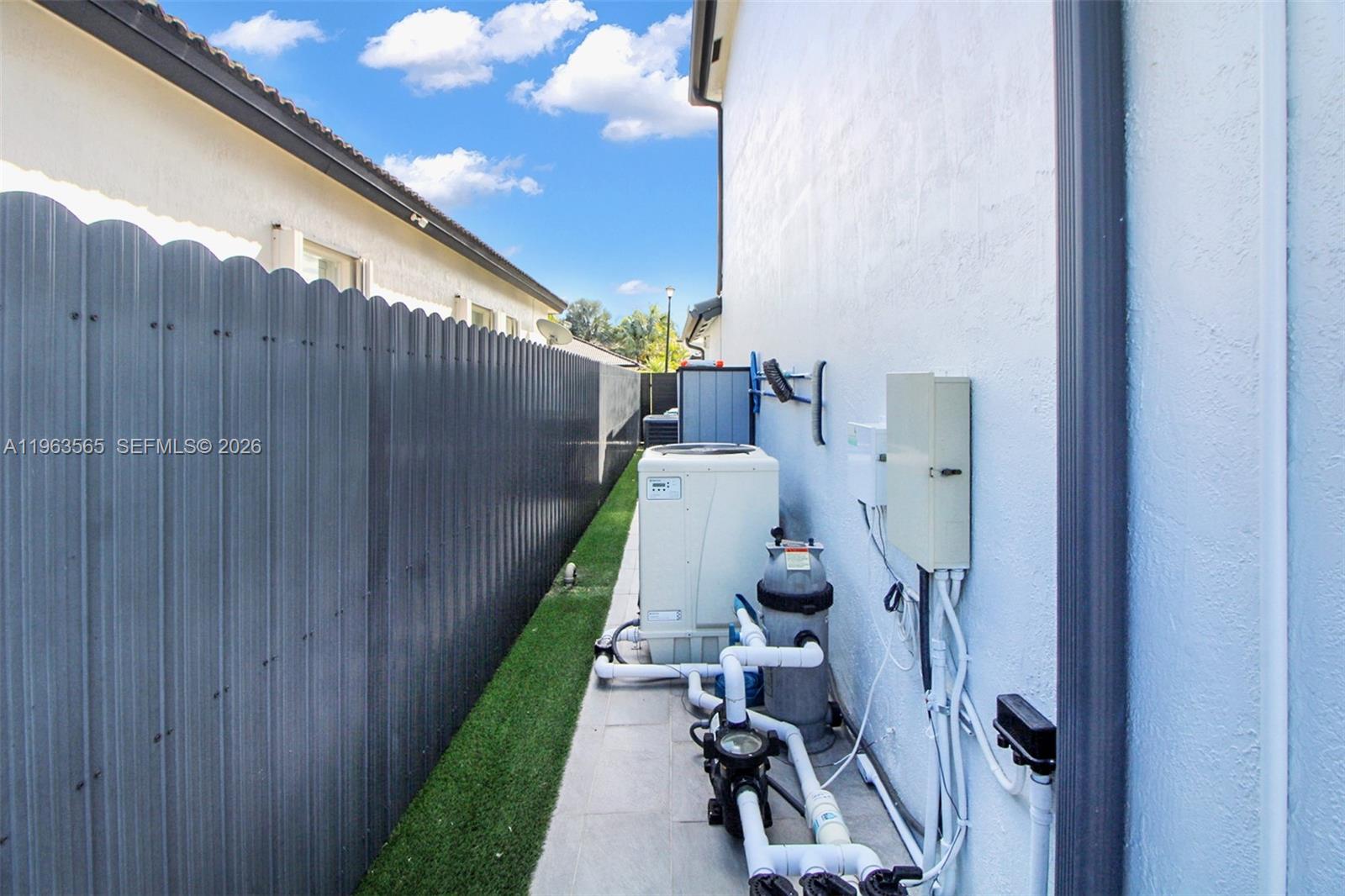 PARADISE REEF - Residential