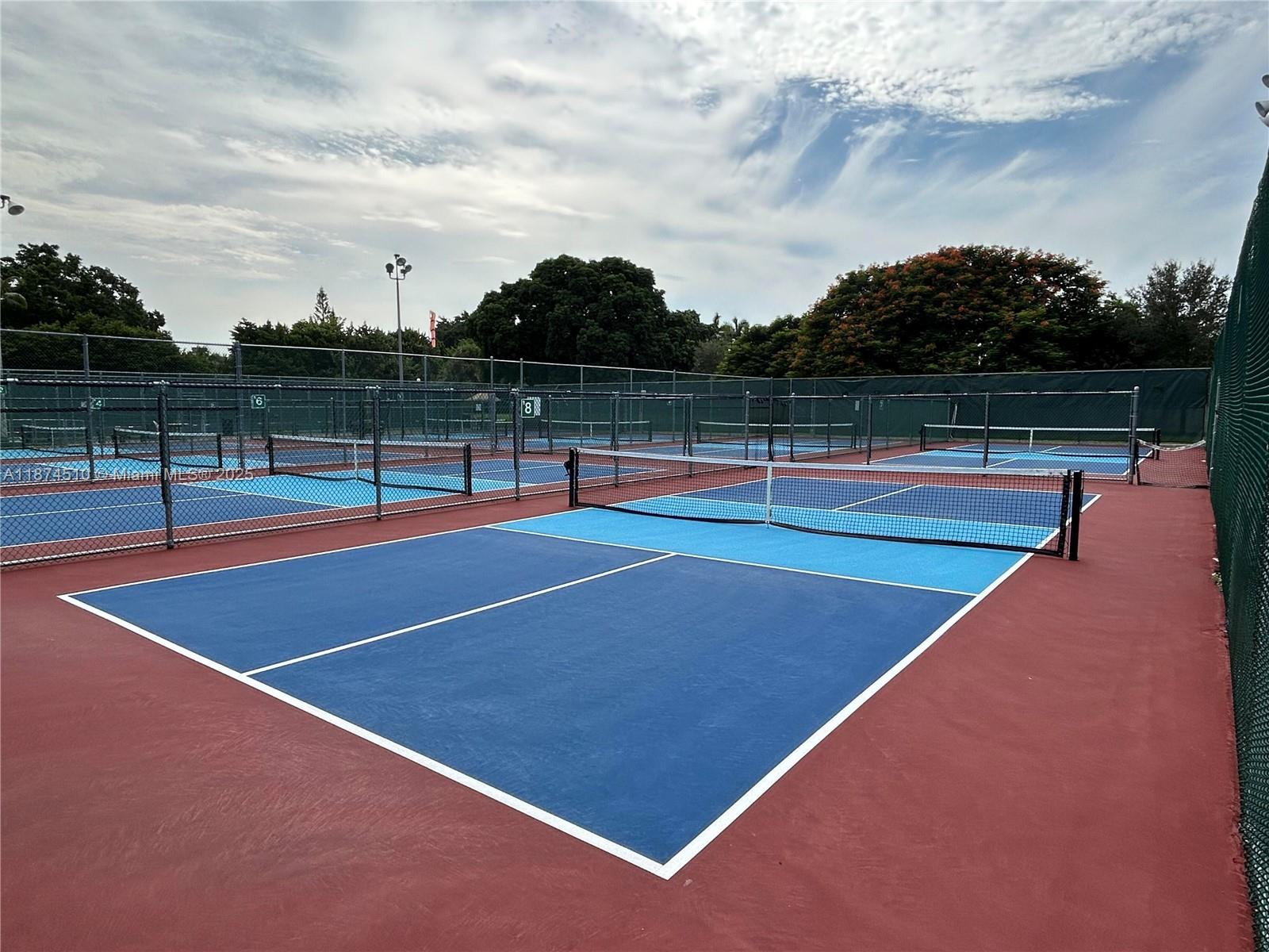 ANTIGUA VILLAGE I E CONDO - Residential