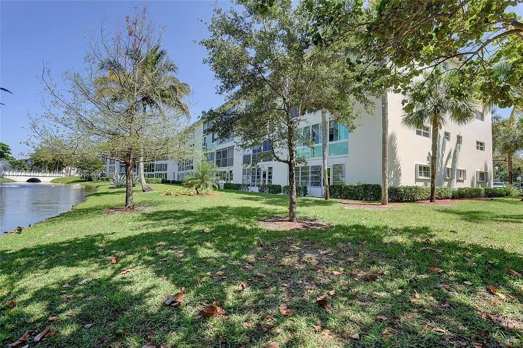 ANTIGUA VILLAGE I E CONDO - Residential