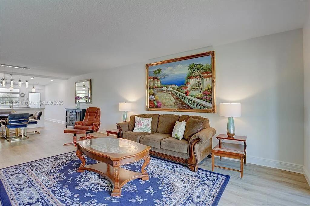 ANTIGUA VILLAGE I E CONDO - Residential