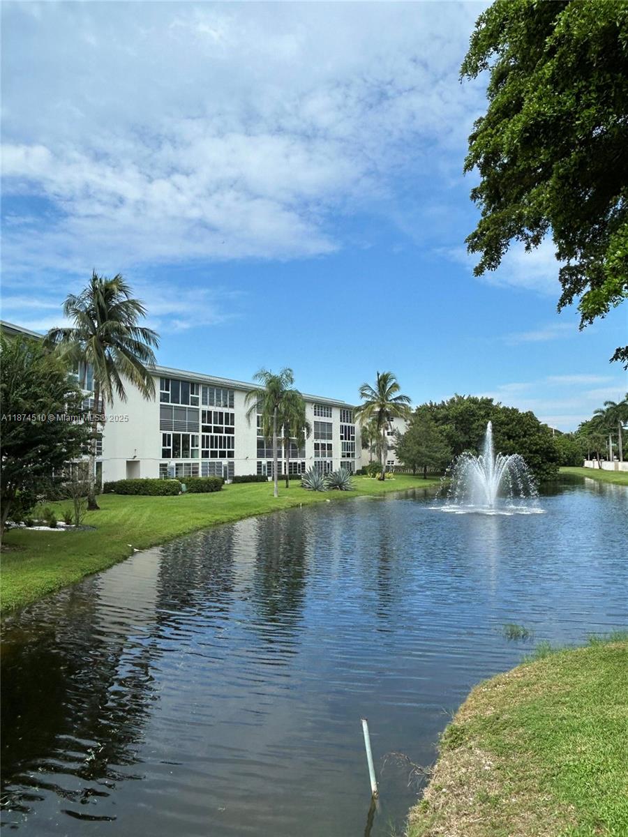ANTIGUA VILLAGE I E CONDO - Residential