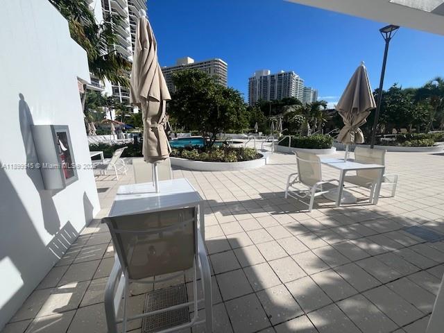 20281 E Country Club Dr CAB16, Aventura, FL, 33180/$65,000 1 20281 E Country Club Dr CAB16