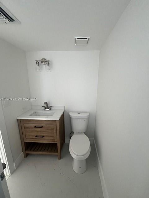 20281 E Country Club Dr CAB16, Aventura, FL, 33180/$65,000 3 20281 E Country Club Dr CAB16