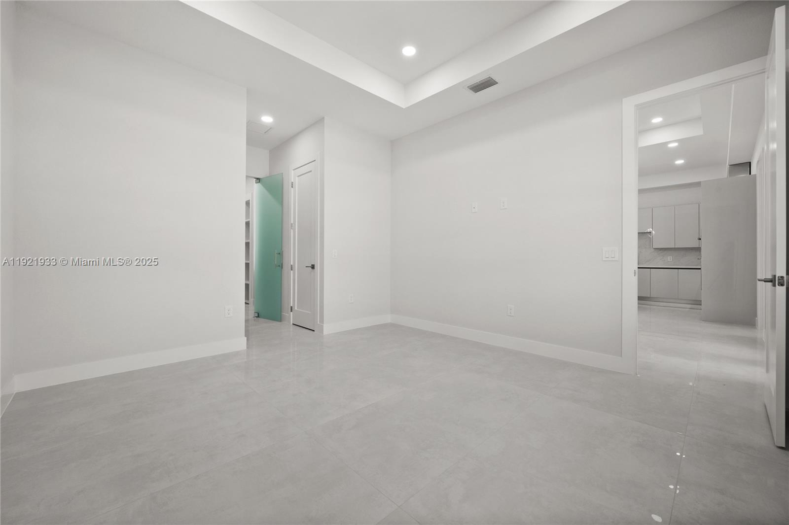 GOLDEN GATES ESTATES - Residential