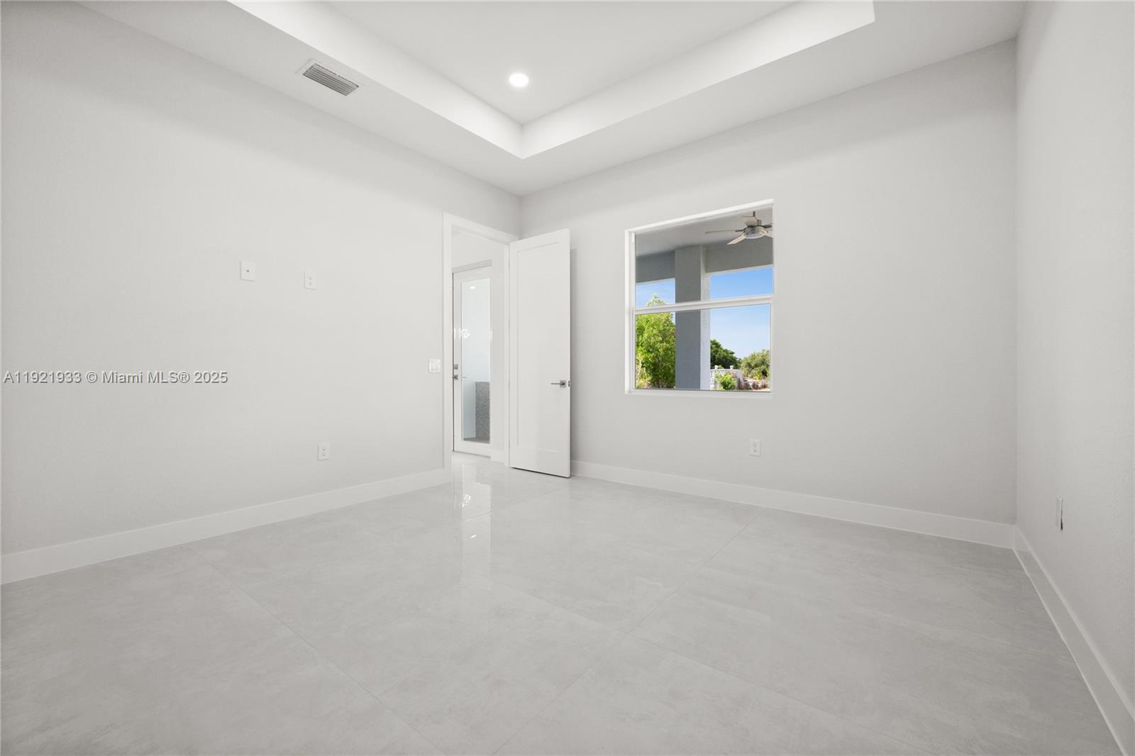 GOLDEN GATES ESTATES - Residential