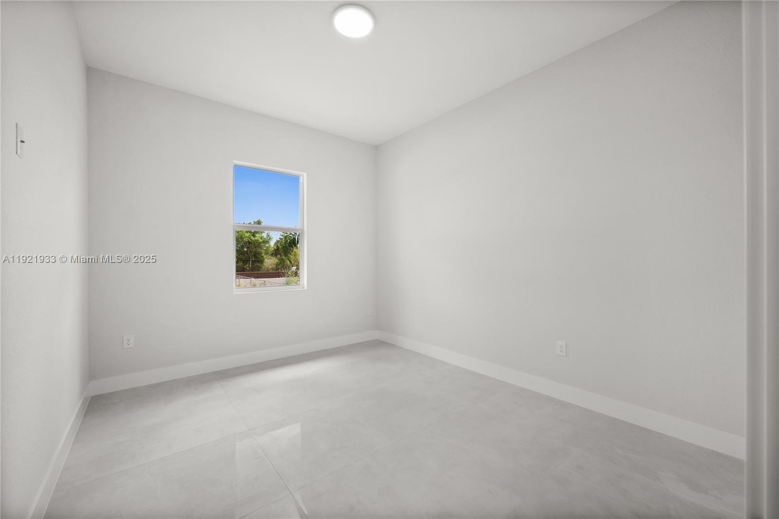 GOLDEN GATES ESTATES - Residential