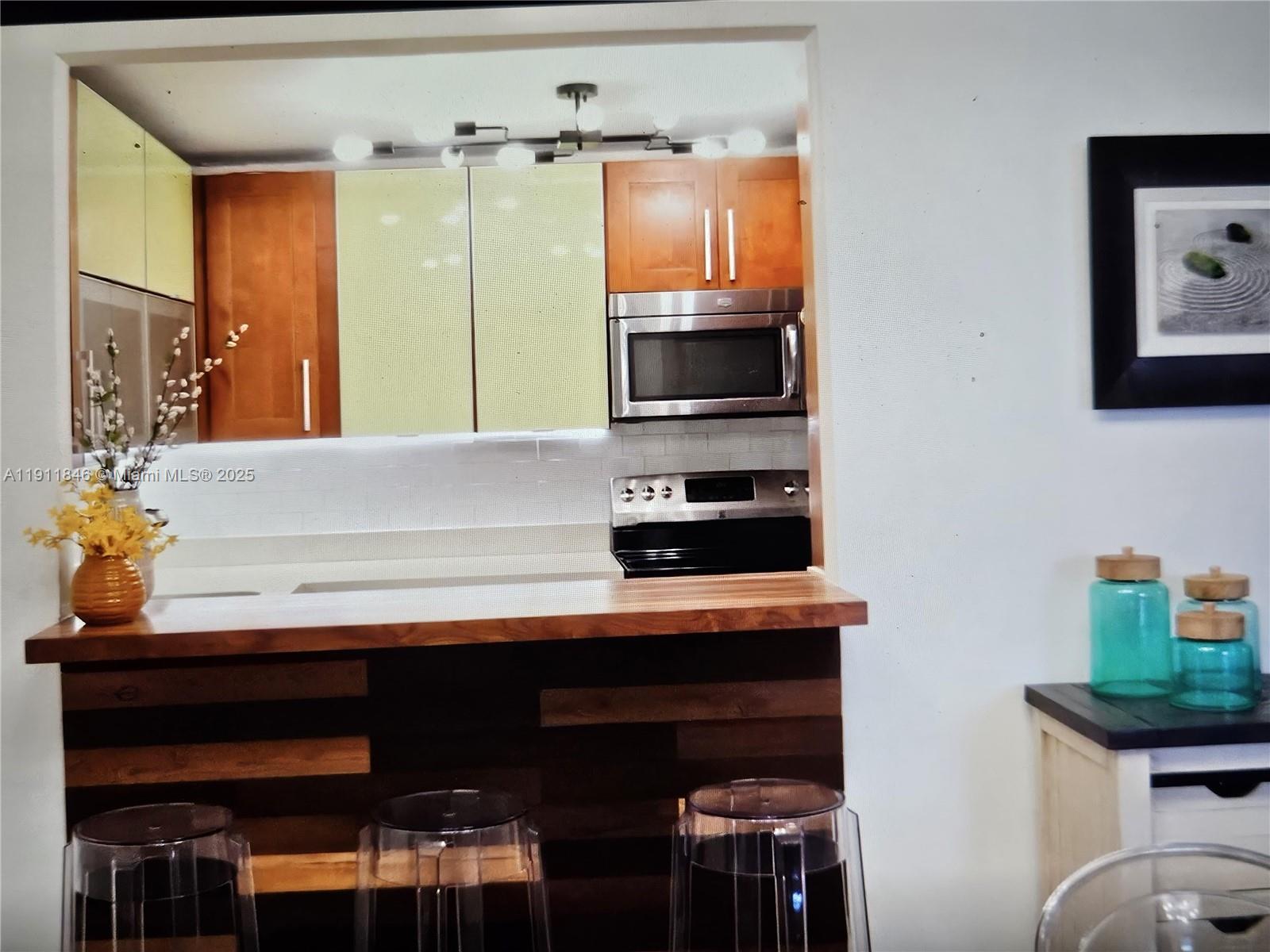 THE SURF CONDO - Residential