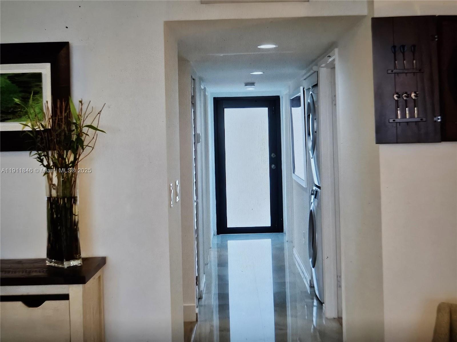 THE SURF CONDO - Residential