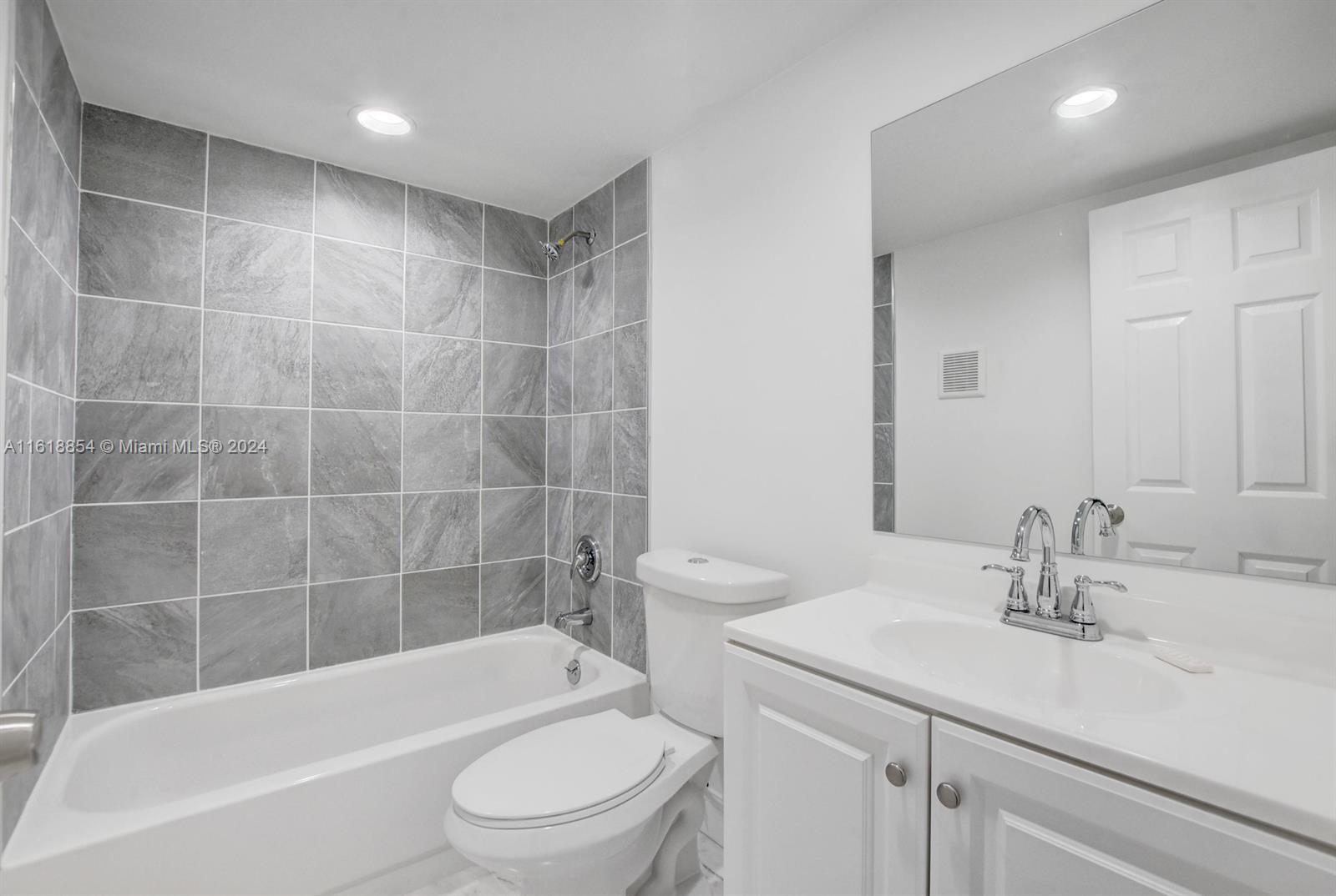 KINGS POINT NORMANDY COND - Residential