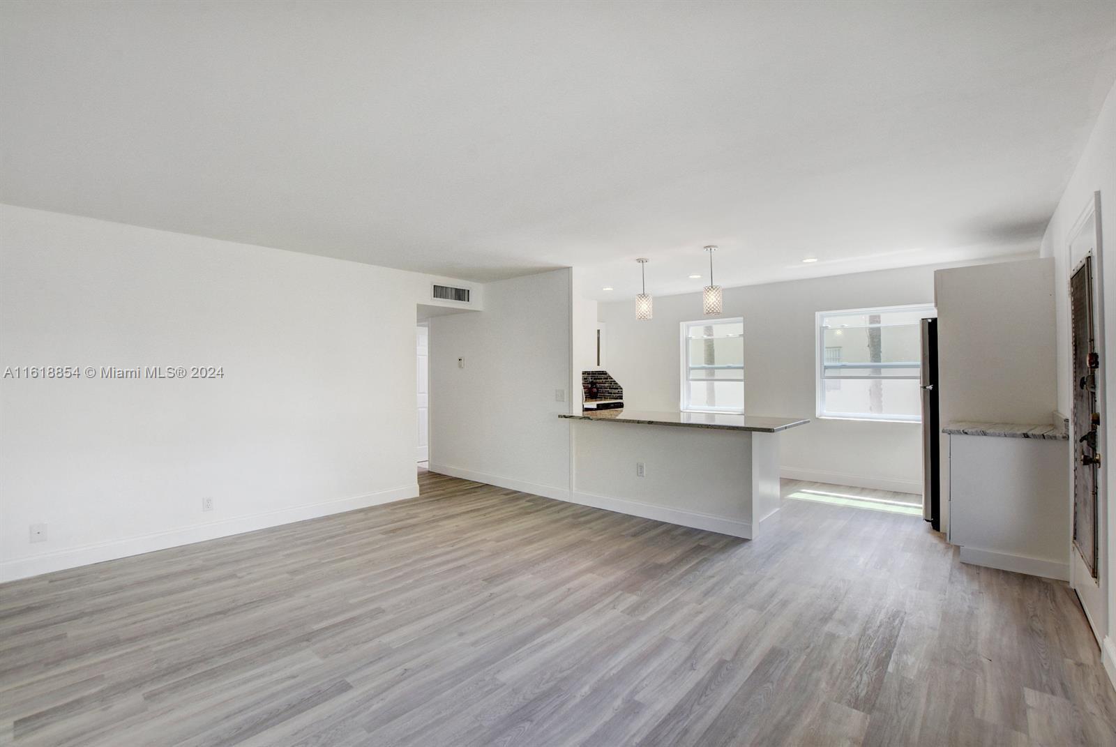 KINGS POINT NORMANDY COND - Residential