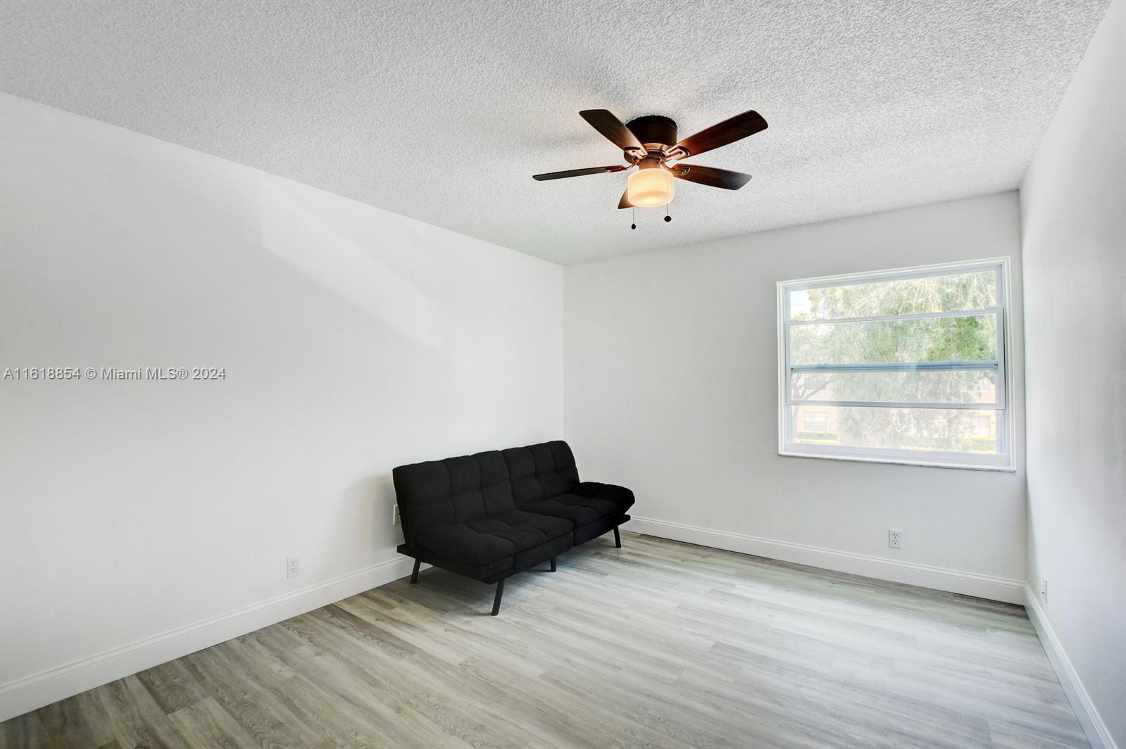 KINGS POINT NORMANDY COND - Residential